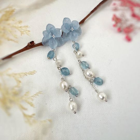 Picture of Real Hydrangea and Pearl Earrings